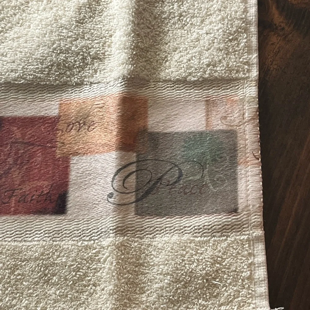 . Saturday Knight Limited Tip towel